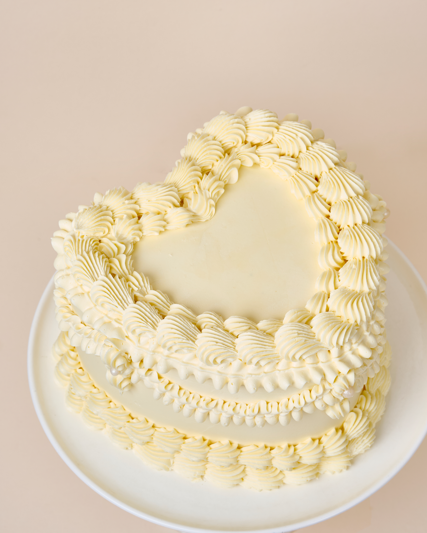 White Vintage Heart Cake