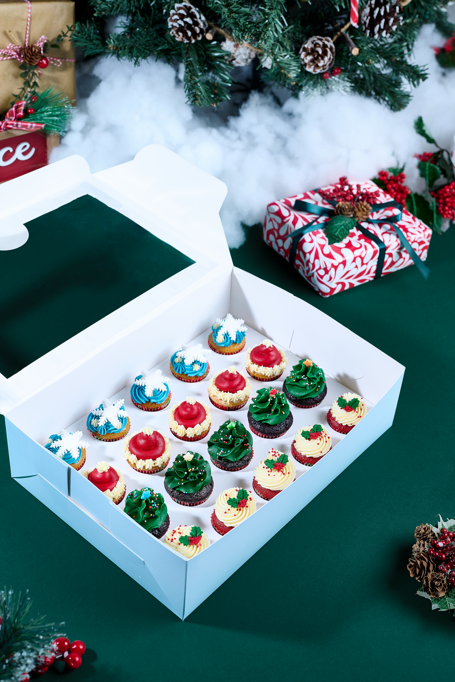 Christmas Mini Cupcake Box