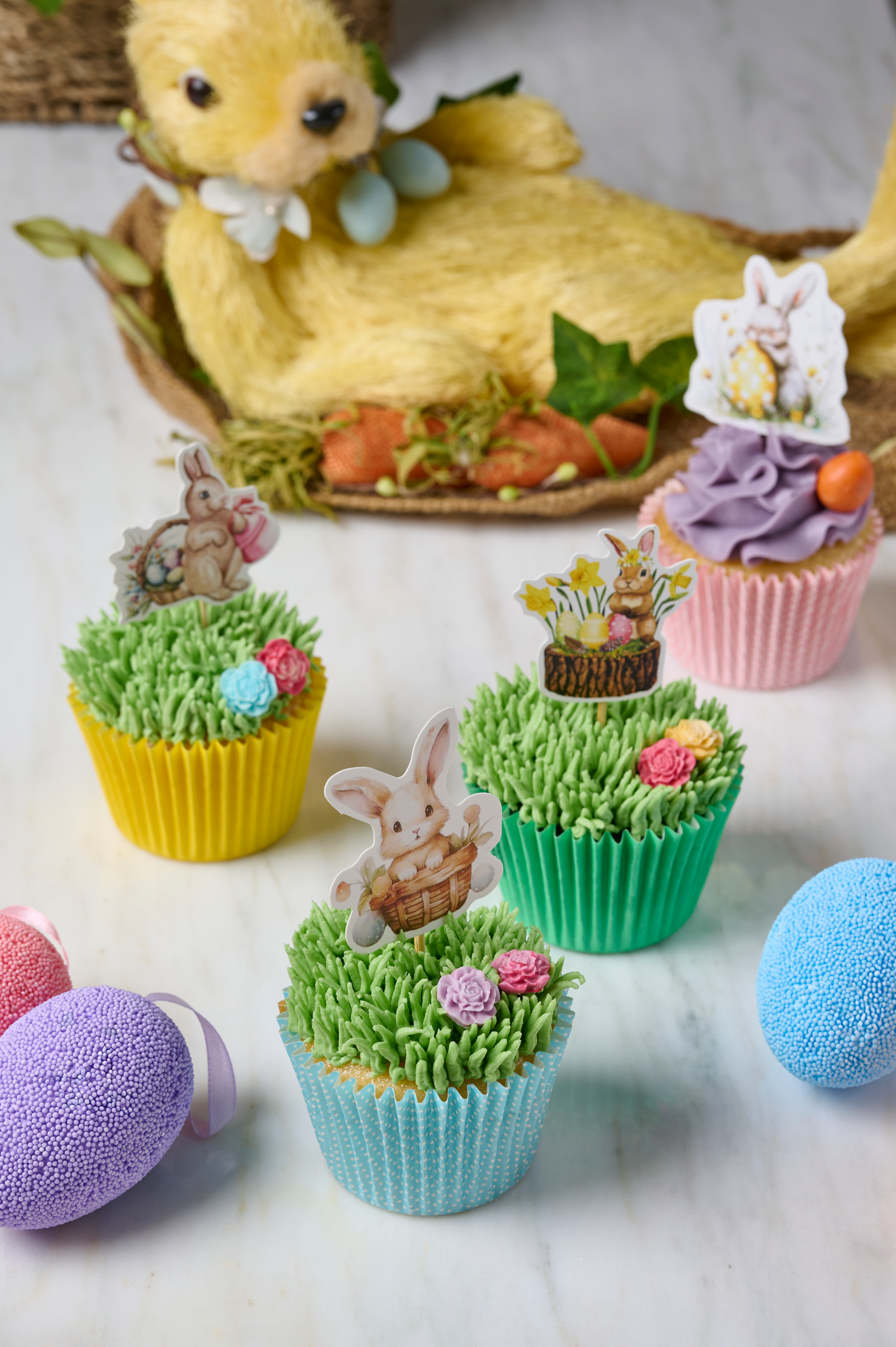 Simple Easter Topper Cupcakes