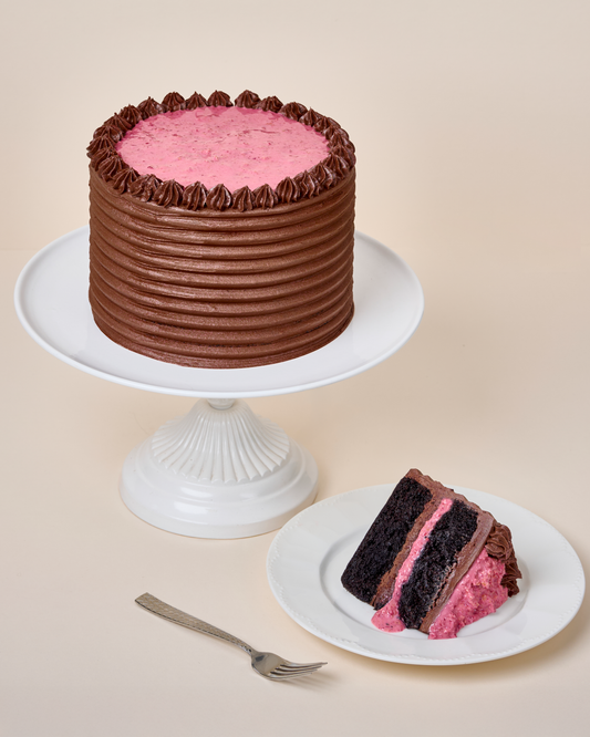 Pastel crujiente de chocolate y frambuesa